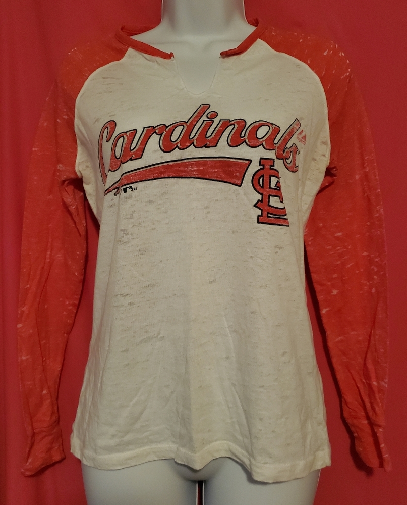 #846 Majestic Cardinal top